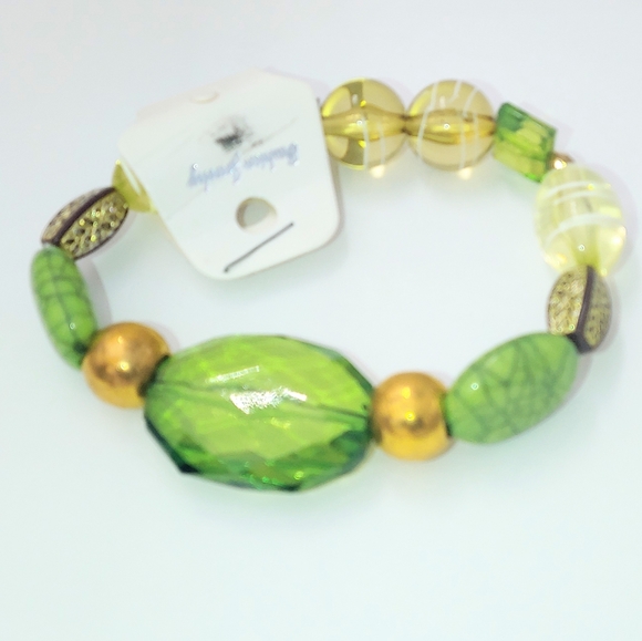 247B069 Hand-made Greens and Golds Bracelet - Picture 8 of 8